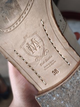 Zapatillas blancas fiesta
