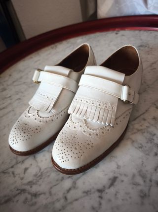 Zapatillas blancas fiesta