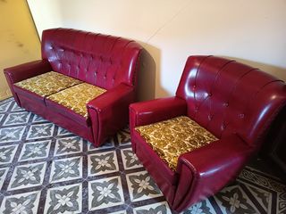 Sofá y sillón rojos - Piel sintética