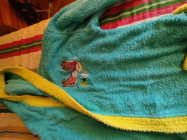 Albornoz niño talla 12 - turquesa