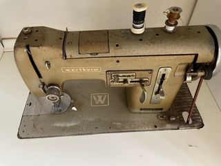 Máquina coser antigua