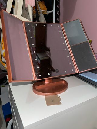 Espejo maquillaje LED tri-plegable