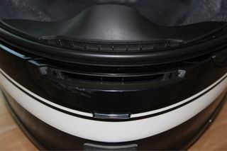 Casco Shoei NXR - Talla M (Negro/Blanco/Rojo)