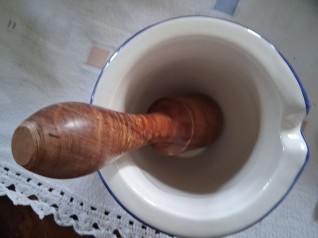 3Le malte in ceramica e legno sono