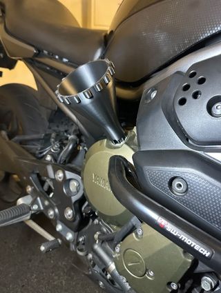 Embudo aceite Yamaha Ténéré 700