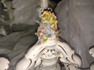 Pareja de candelabros antiguos de cerámica