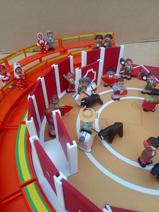 Figuras Alborox TOROS PARA TODOS Tarde de toros.