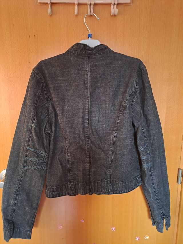 Chaqueta vaquera negra