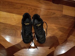 Zapatillas Jordan baloncesto - Negro/Dorado