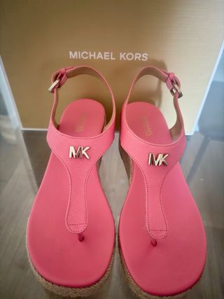 Sandalias cuña MICHAEL KORS rosa