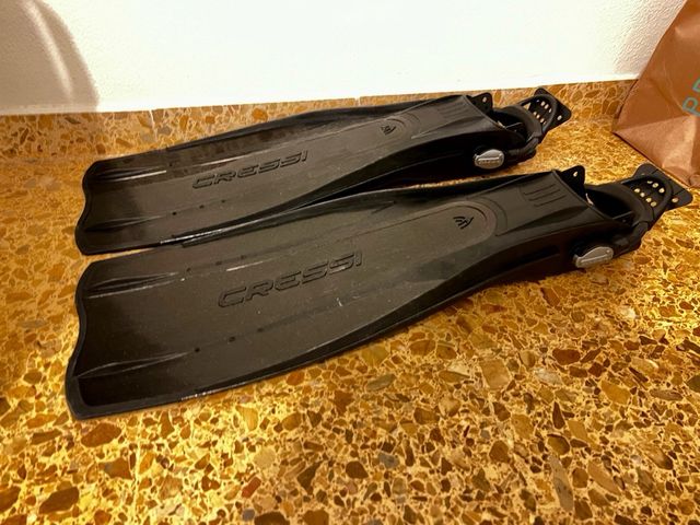 Aletas Cressi Pro Light + upgrade Tiras elásticas