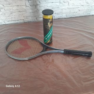 Raqueta Tenis Morris con bolas