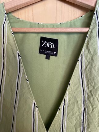 Chaleco Zara efecto arrugado