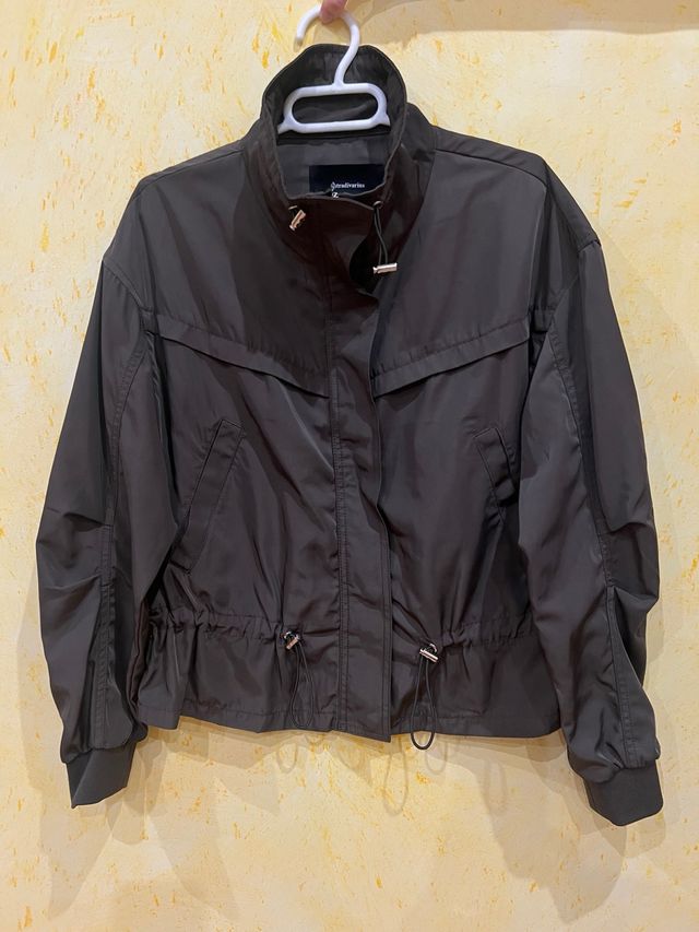 Cazadora Stradivarius marrón - Talla S