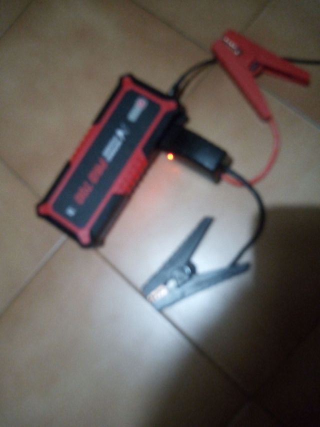 Arrancador Nomad Pro 700