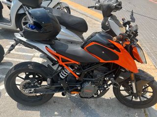 
- Kilometraje: 27.000 km
- ITV: Recientemente pas