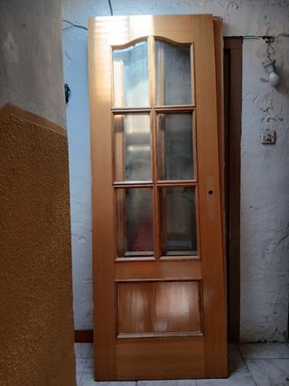 Puerta interior cristalera madera