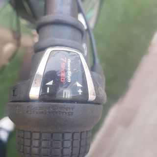 Bicicleta paseo clásica beige