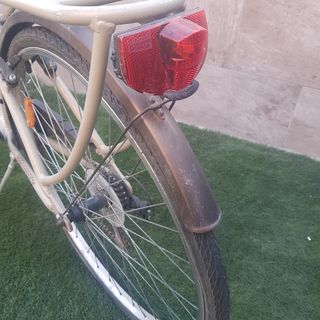 Bicicleta paseo clásica beige