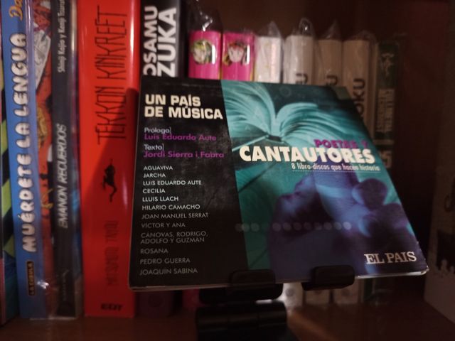 Cantautores - 8 libros-discos