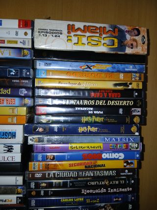 Lote de 59 DVD Variados, películas y series.