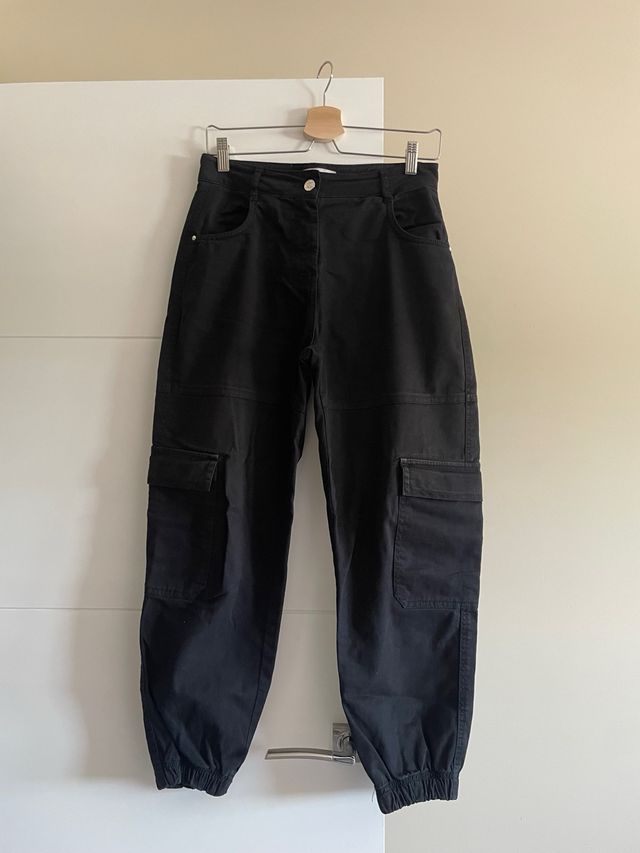 Pantalones cargo negros Bershka