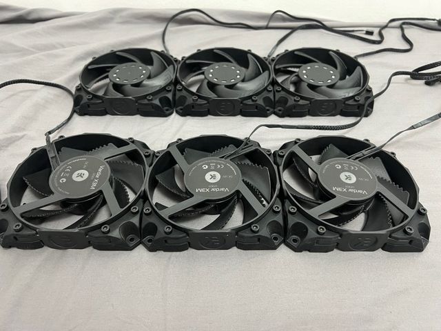 7 Ventiladores EKWB EK-Vardar X3M 120ER