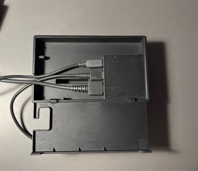 Nintendo Switch edición Let’s go  Pikachu ( pack )