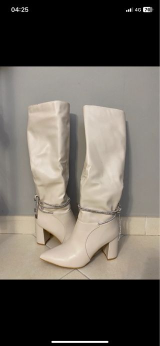 Stivali alti beige - tacco alto