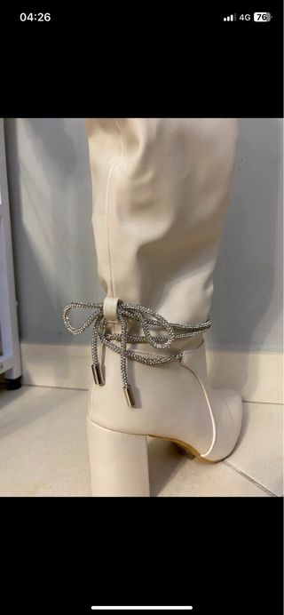 Stivali alti beige - tacco alto