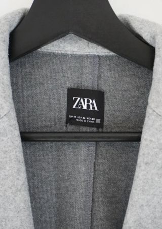 Abrigo Zara gris mujer