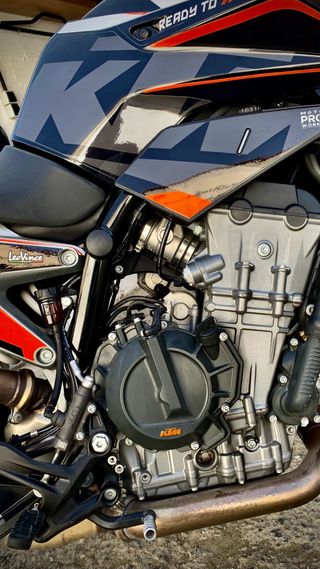 KTM Duke 790 - 19.000KM Impecable - Revisada