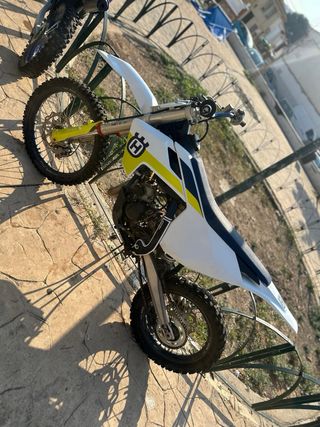 Motocross Husqvarna - Impecable