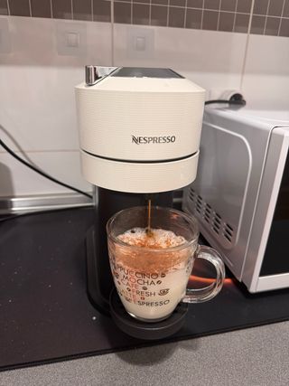 Cafetera Nespresso Next