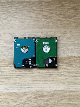 2 dischi rigidi da 1 TB - Seagate, Toshiba