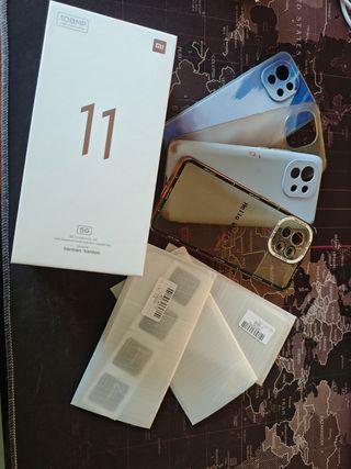 Xiaomi Mi 11: Fundas, protectores y caja