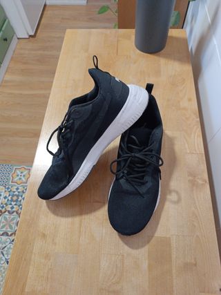 Zapatillas PUMA negras