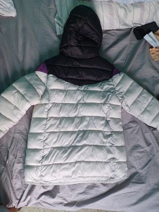 Chaqueta Boriken blanca y morada