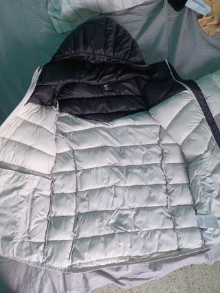 Chaqueta Boriken blanca y morada