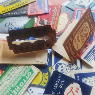 95, Cuchillas de afeitar,