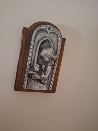 Virgen Niña Antigua - relieve