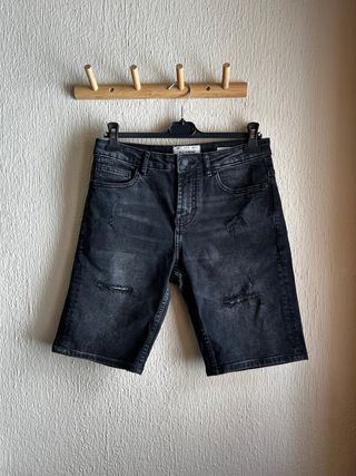 Shorts Pull&Bear negros rotos