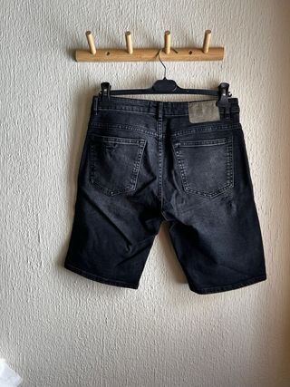 Shorts Pull&Bear negros rotos