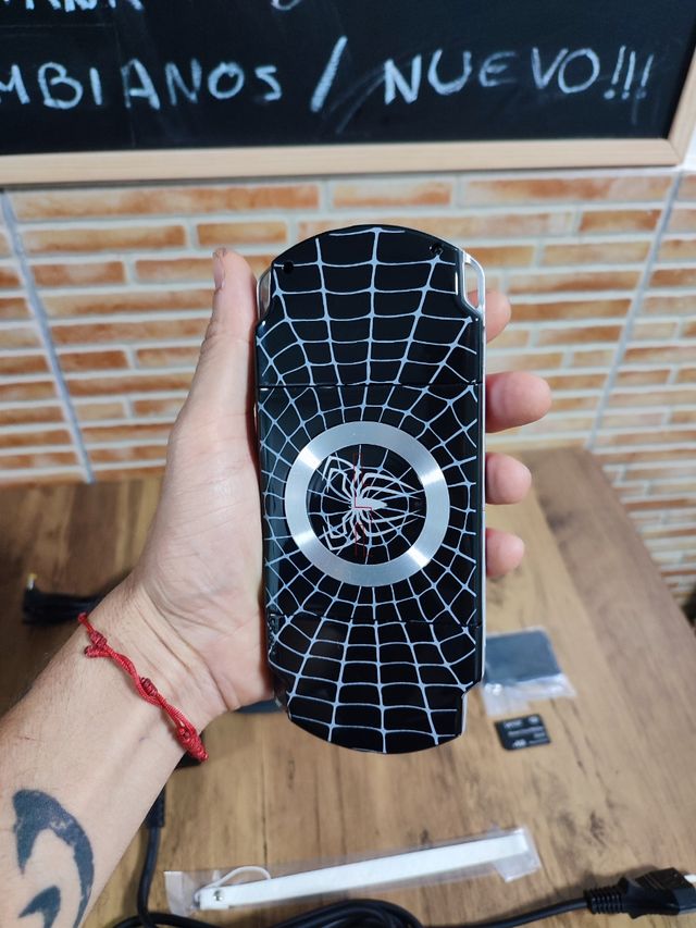 PSP Slim 2004 Spider-Man