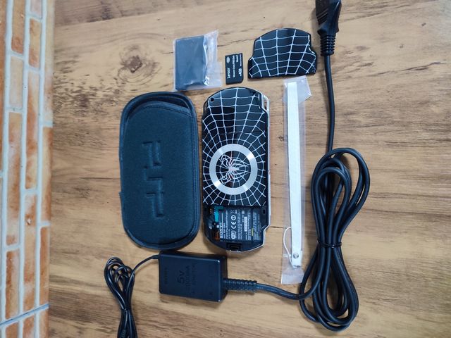 PSP Slim 2004 Spider-Man