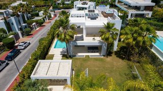 Chalet en alquiler en Los Naranjos - Las Brisas en Marbella