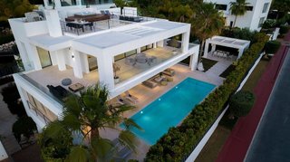Chalet en alquiler en Los Naranjos en Marbella