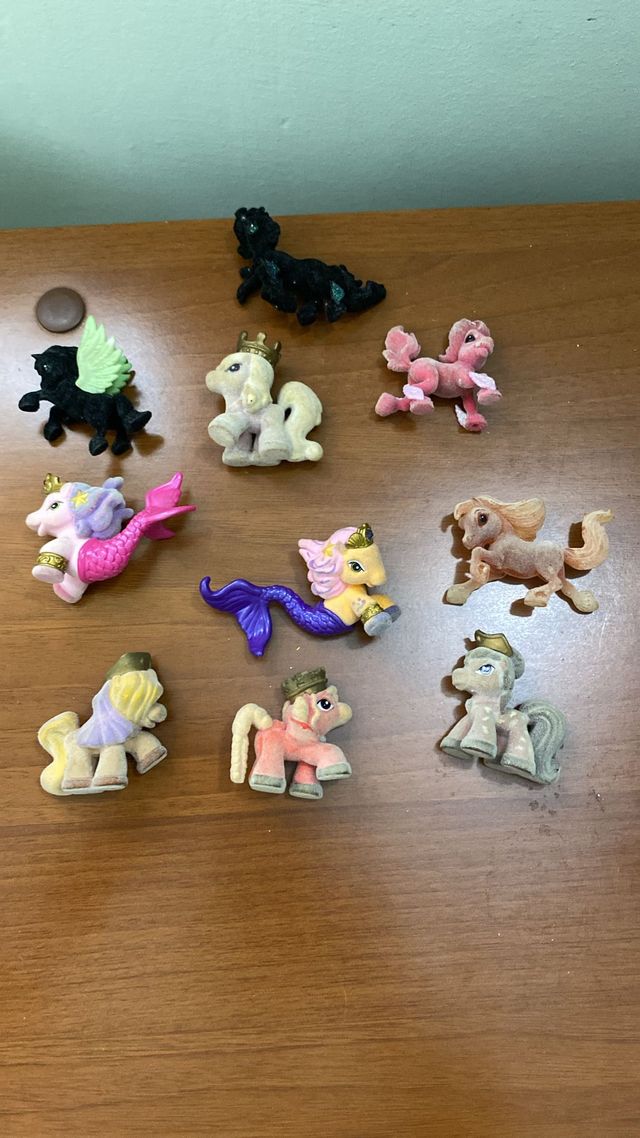 8 Cavallini Mini Chic