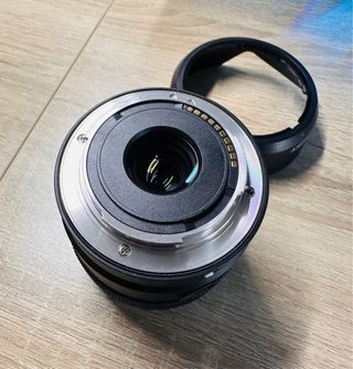 IMPOLUTO Objetivo Sony 11mm f1.8 (APSC) COMO NUEVO