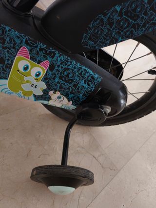 Bicicleta niño 14" - Llanta pinchada